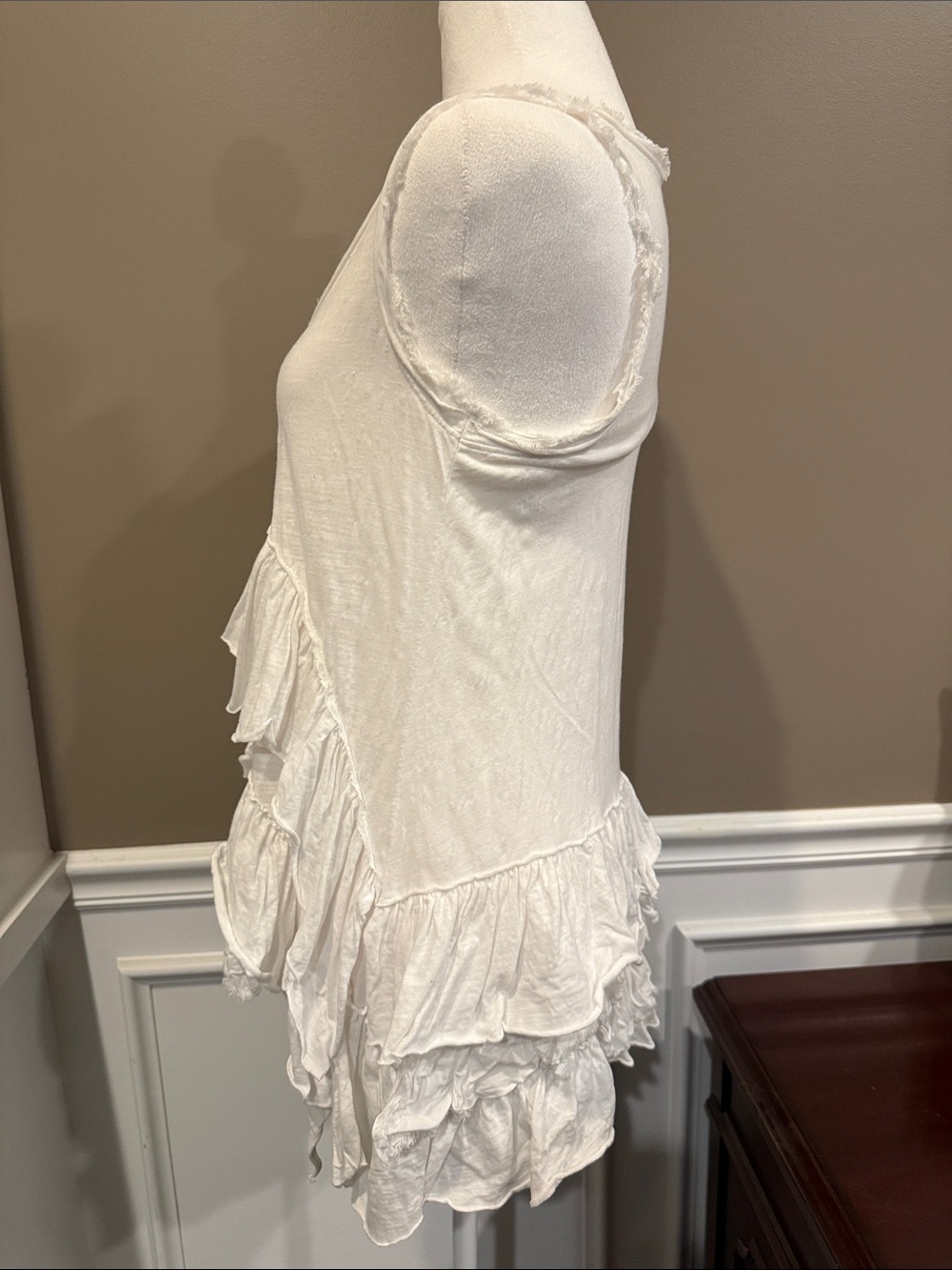 Meadow Rue White Ruffle-Front Sleeveless Tank - Picture 5 of 7